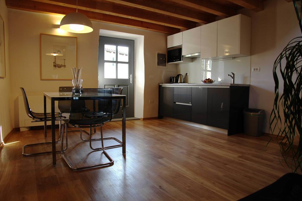Boutique Hotel Dvor Dobrovo Chambre photo