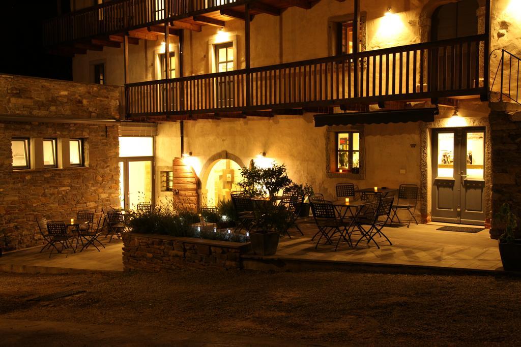 Boutique Hotel Dvor Dobrovo Extérieur photo