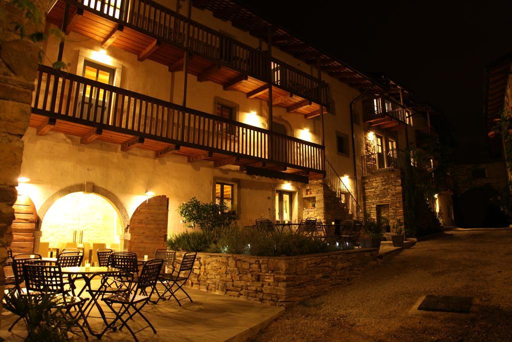 Boutique Hotel Dvor Dobrovo Extérieur photo