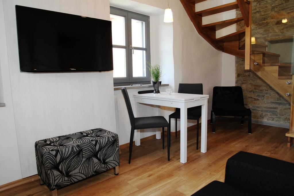 Boutique Hotel Dvor Dobrovo Chambre photo