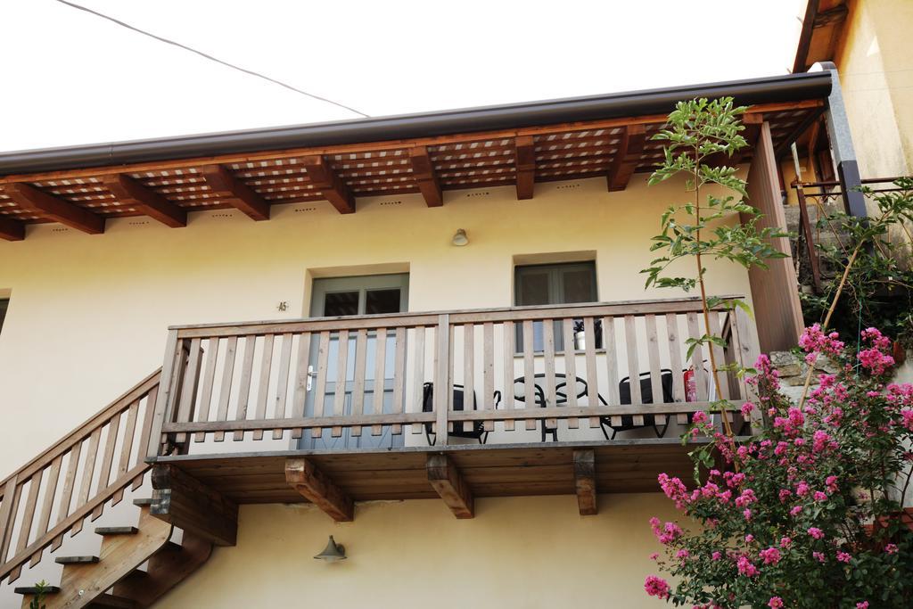 Boutique Hotel Dvor Dobrovo Extérieur photo